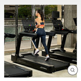 Life Fitness Club Series+  Treadmill